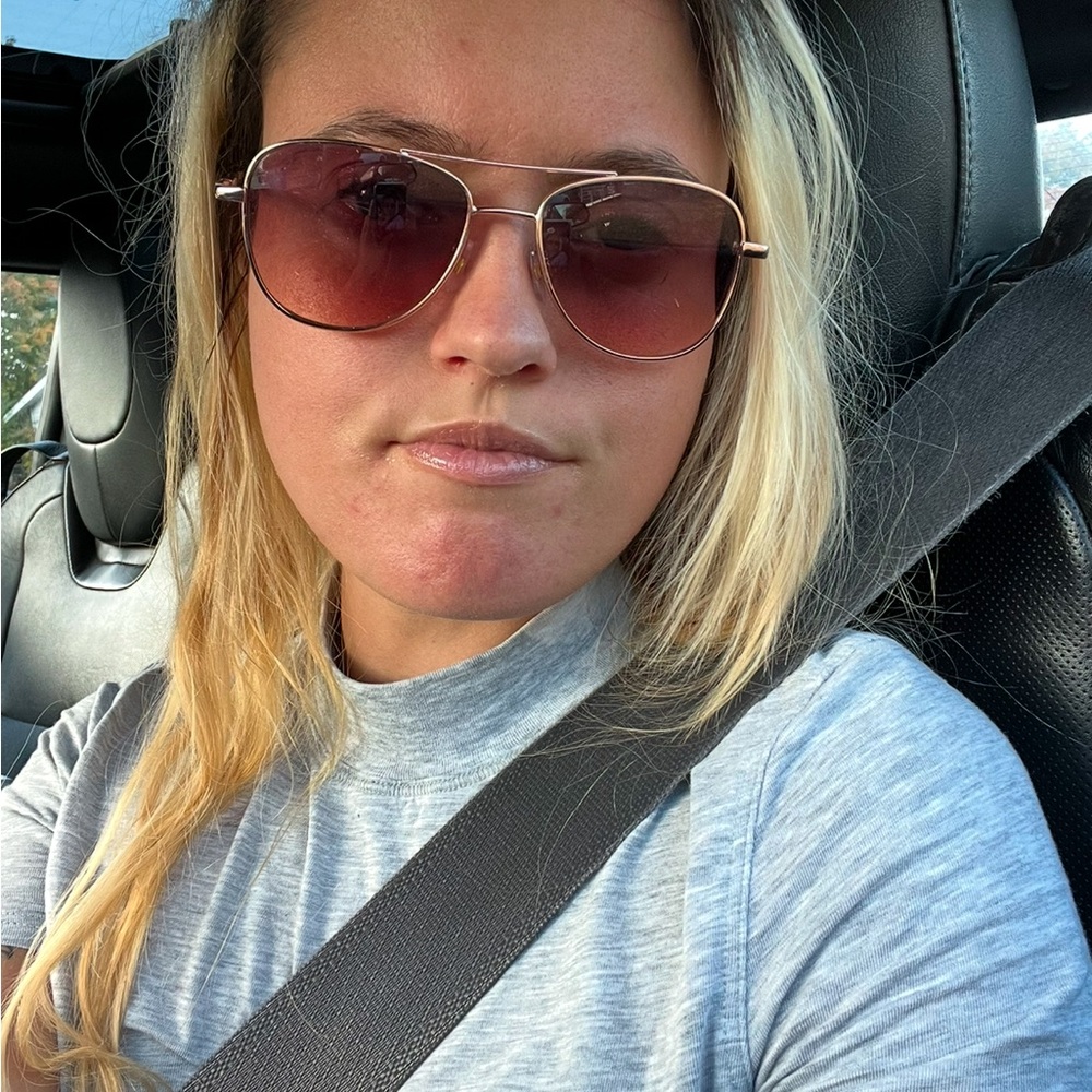 Foster Grant Sunglasses - Picture 3 of 7